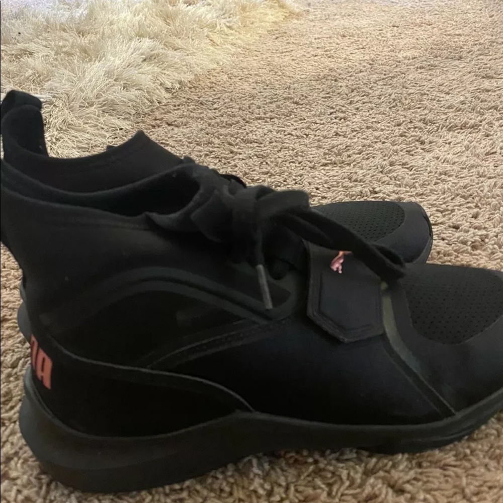 High Top Women’s Pumas